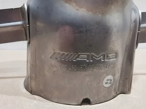 Mercedes A35 AMG oikea pakopää OEM A1774908000 image 6