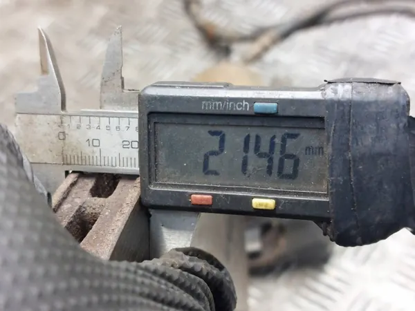 OEM Jarrujen Etusarja Levyt, Palat, Puristimet VW Golf V image 3