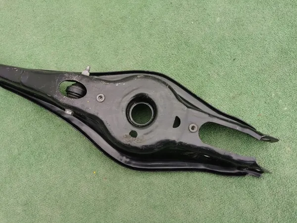 VW Audi Seat Skoda Golf VII A3 Braccio di Controllo Posteriore Inferiore 5Q0505311J image 3