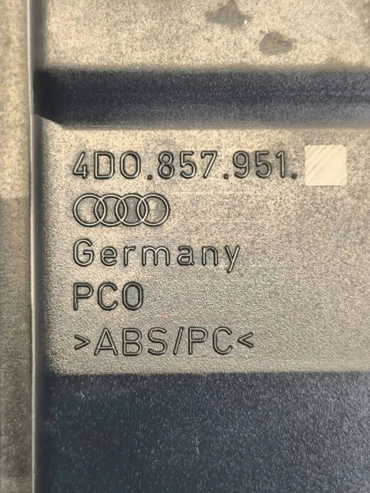 Audi A8 S8 D2 instrumentbräda-askfat OEM 4D0857951 image 7