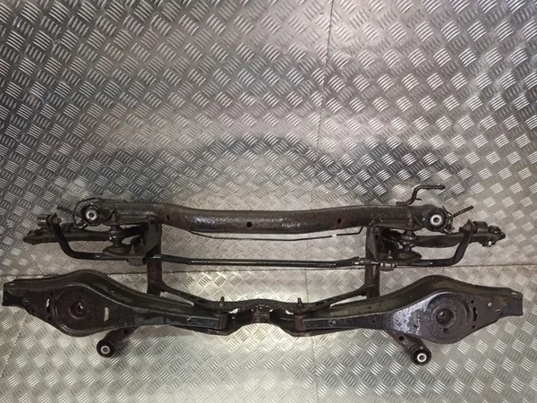 Viga suspensão traseira PASSAT B6 SEDAN OEM image 2