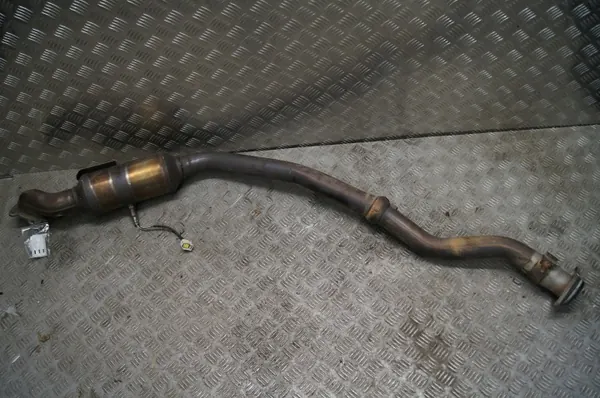 Rechter katalysator Dodge Durango III 3.6 OEM 85047822234 image 2