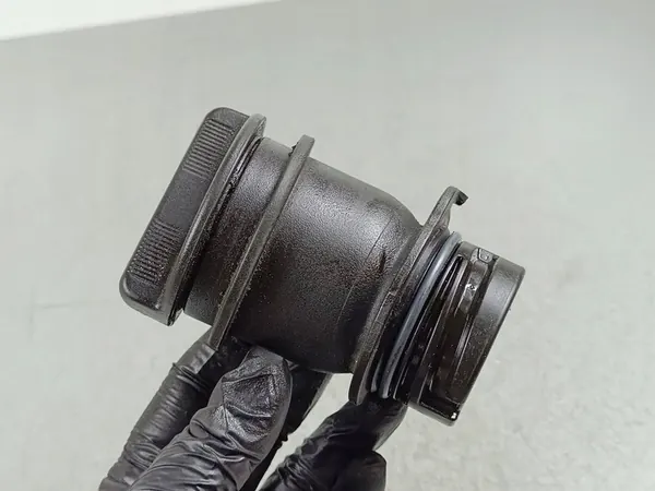 Tapa de llenado de aceite Jeep Grand Cherokee 68241630AA image 2