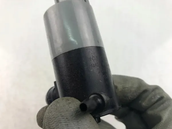 Pompe lave-glace Toyota Aygo OEM 103255100 - Occasion image 3