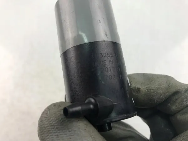 Pompe lave-glace Toyota Aygo OEM 103255100 - Occasion image 4