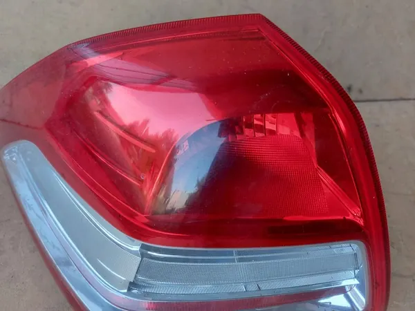 Lámpara trasera izquierda Renault Megane 2 image 4