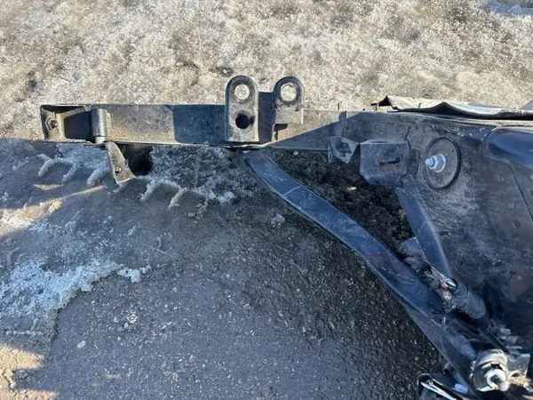 Pare-chocs avant gauche OEM 68224808AA Dodge Durango image 5
