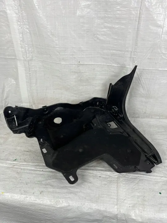 Mercedes GLS 167 Cubierta Tabique Izquierda OEM 1676200103 image 2