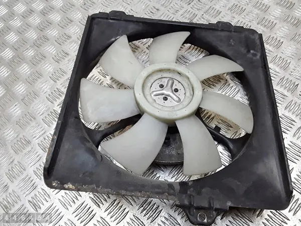 2002 Toyota RAV4 Kylarrubrik med kåpa 1636328050 image 3