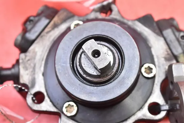 Brandstofpomp Chrysler PT Cruiser 2.2 CRD 2000-2006 A6130700001 image 2