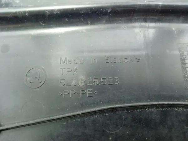 OEM 5LJ825523 Cache Pare-chocs Arrière Skoda Elroq 50 image 4