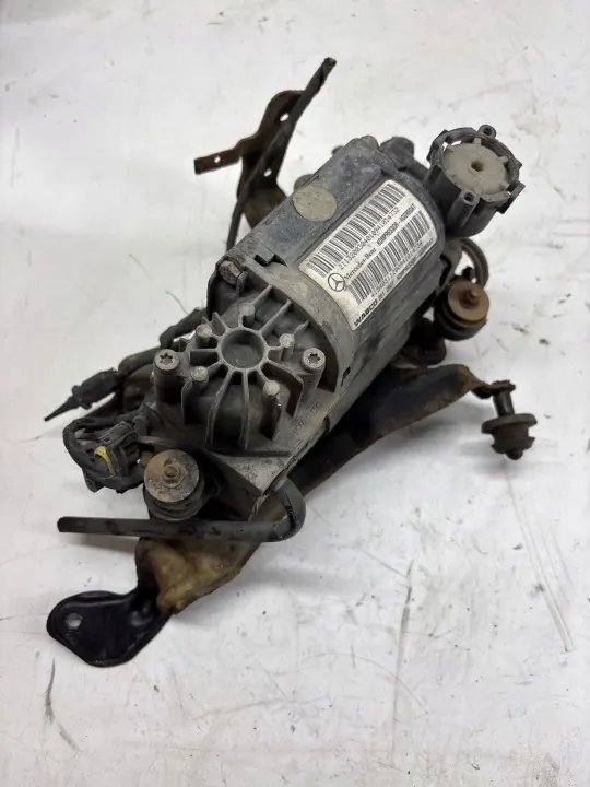 Mercedes-Benz OE 21132003040 Luchtveringcompressor image 2
