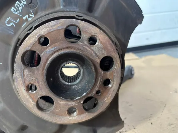 Höger bakre knuckle, kontrollarm, nav Mercedes SL R230 image 3