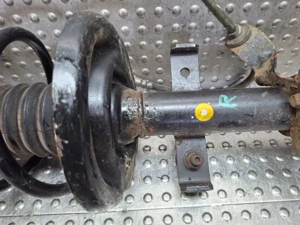 Amortisseur Avant Droit OEM S26309141 Renault image 3