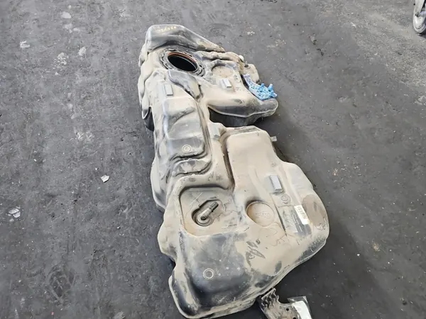 Polttoainesäiliö OEM 31355157 Volvo S90 II 2.0T:lle image 6