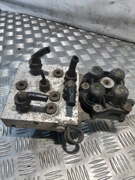 Válvula de Control Remolque OEM 5010422971 Renault image 4