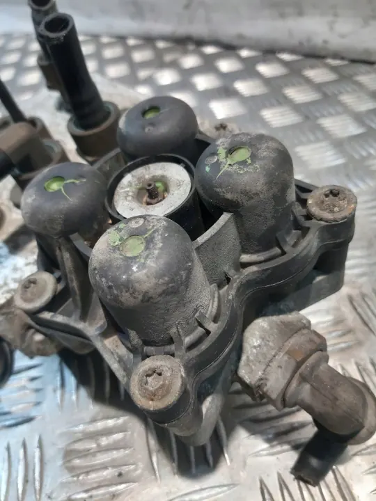 Válvula de Control Remolque OEM 5010422971 Renault image 5