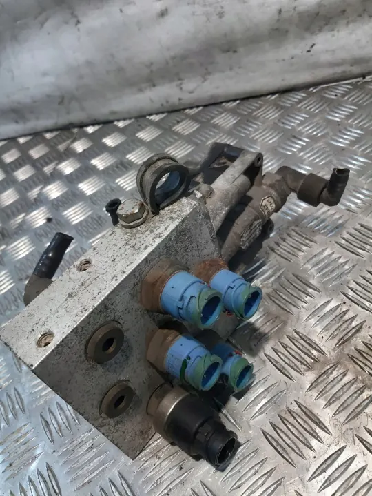 Válvula de Control Remolque OEM 5010422971 Renault image 6