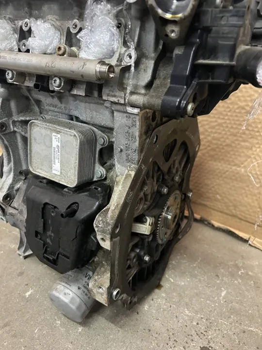 VW Group 1.0 TSI Motor OEM 04C103023J DKL731187 image 6