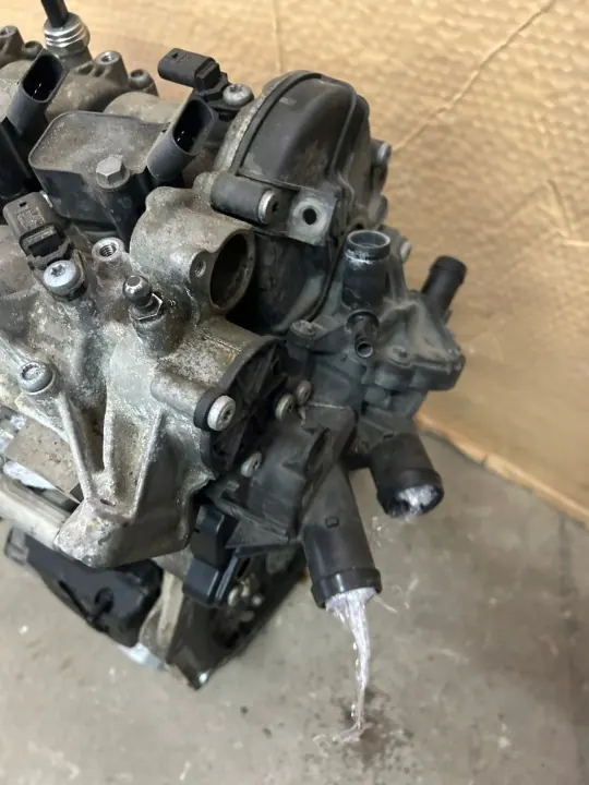 VW Group 1.0 TSI Motor OEM 04C103023J DKL731187 image 7
