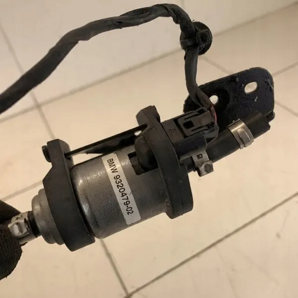 Bomba de combustible para BMW 7 G11 G12 750i 4.4 V8 OEM 9320479 image 2
