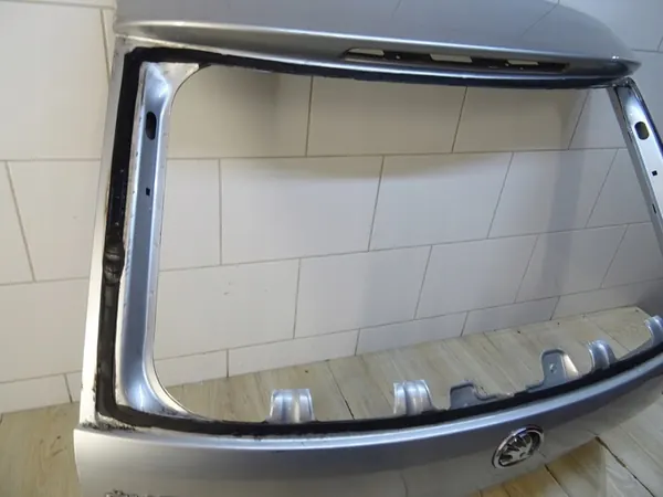 SKODA OCTAVIA 3 III 12- KOMBI TAKALUUKKU 5E9827173 LLU image 4