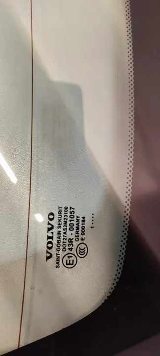 Vidro traseiro VOLVO S80 SZYBA TYŁ OEM - Usado image 3