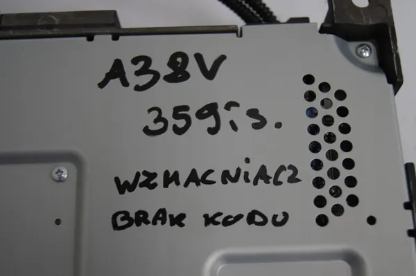 Audi A3 8V Förstärkare OEM 8V0035465 - Begagnad Testad image 6