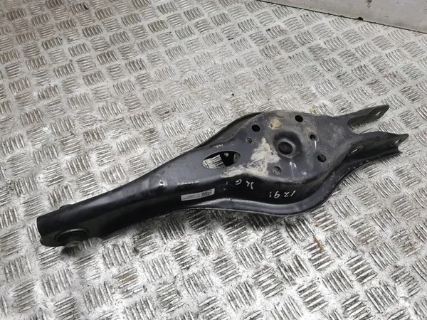 Braccio di controllo posteriore sinistro HYUNDAI 2024 55270BF000 image 3