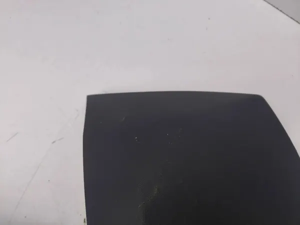 Renault Zoe 2019 Sivutunnelin kansi OEM 689309998R image 4