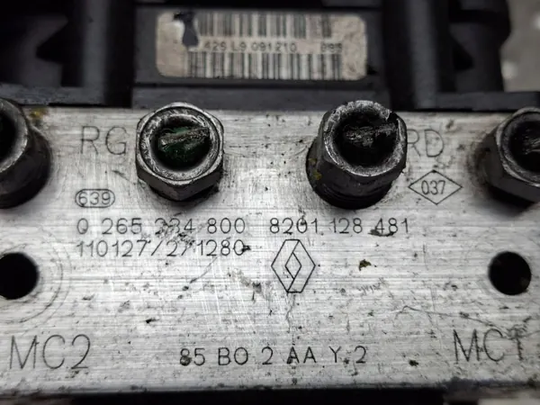 ABS-pumpun ohjain OEM 8201128481 Renault Clio III:lle image 3