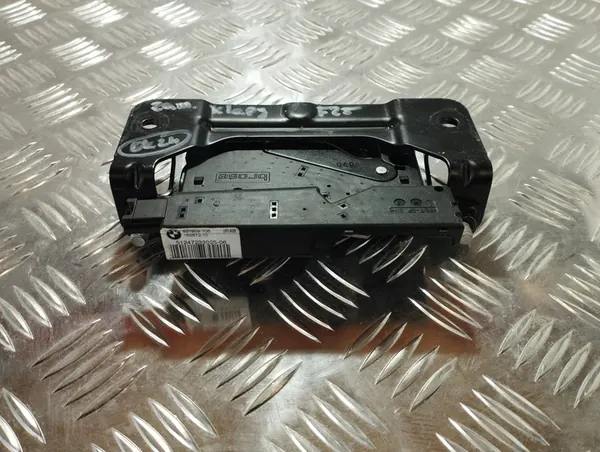 BMW F25 X3 Bagagelås 7233025 image 4