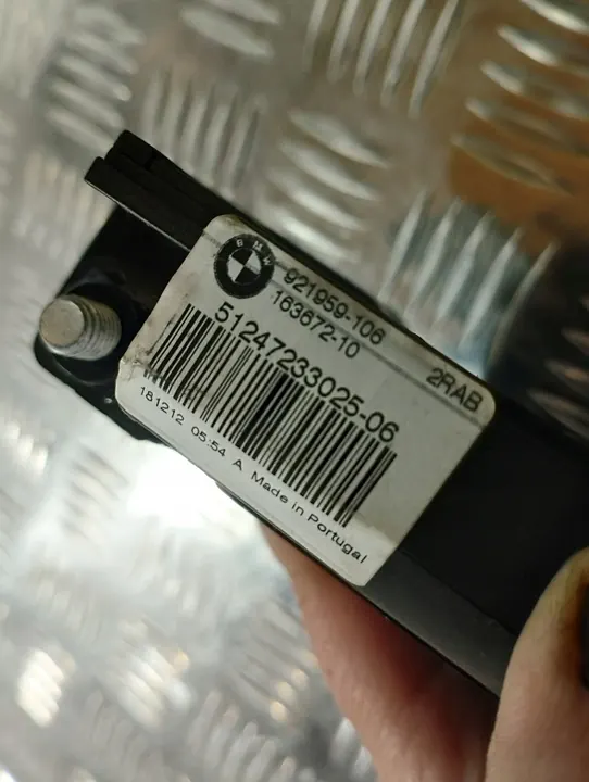 BMW F25 X3 Bagagelås 7233025 image 6