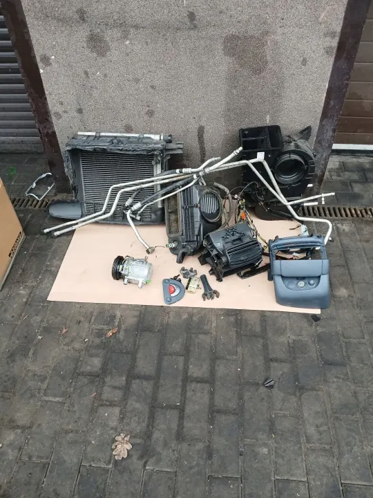 Complete Working AC Smart Fortwo 0.6 T image 2