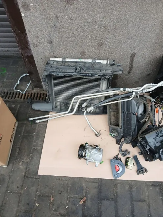Complete Working AC Smart Fortwo 0.6 T image 4