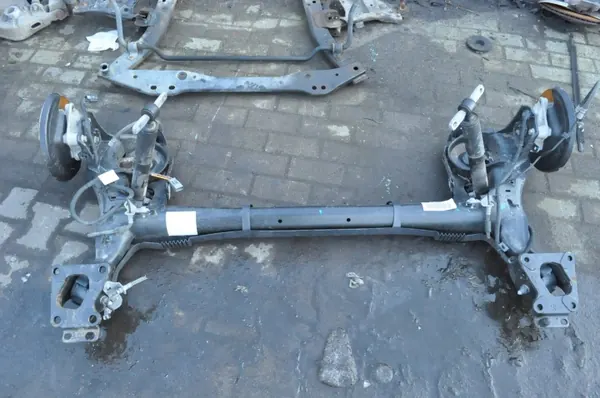 Peugeot Rifter Hinterachsträger OEM 422192 image 2