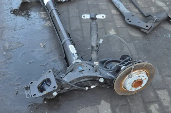 Peugeot Rifter Hinterachsträger OEM 422192 image 5