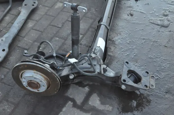 Peugeot Rifter Hinterachsträger OEM 422192 image 6