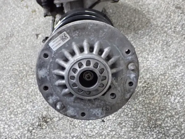 Rechter Achsschenkel OEM 6874462 6876646 BMW 2 image 3
