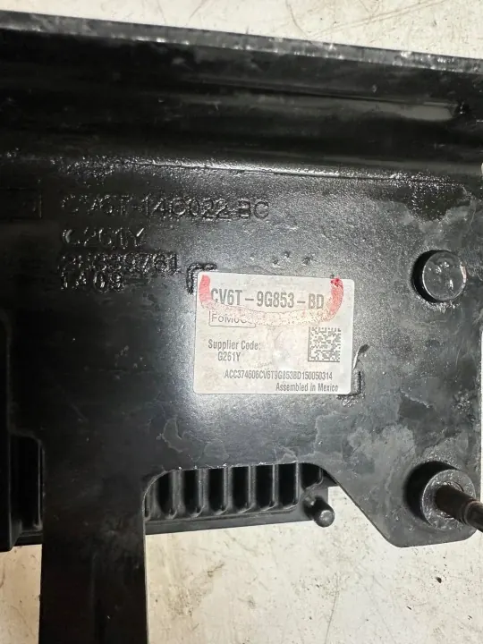 FORD KUGA II Distronic Radarsensor Halterung OEM CV6T-9G853-AD image 5
