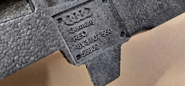 AUDI A3 8V Etupuskuriabsorberi 8V3807550 image 6