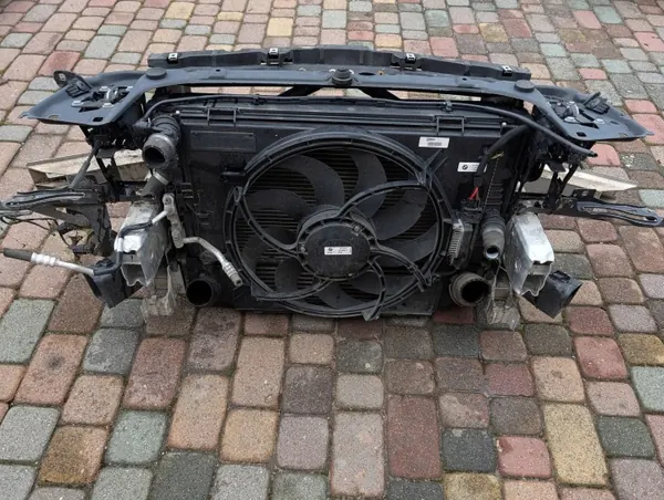 BMW F20 Framstötfångare OEM AJC255 - Begagnad image 8