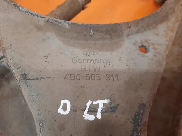 AUDI A6 C5 97-01 Braccio di Controllo Posteriore Sinistro 4B0505311 image 2