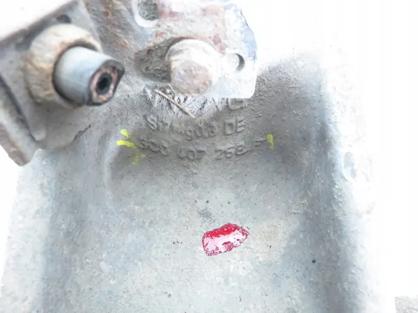 Mozzo Anteriore Destro VW Passat B6 1.9 TDI image 2