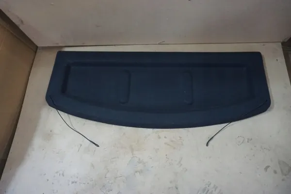 Hyundai I20 Kofferraummatte OEM 45677898 - Gebraucht image 2