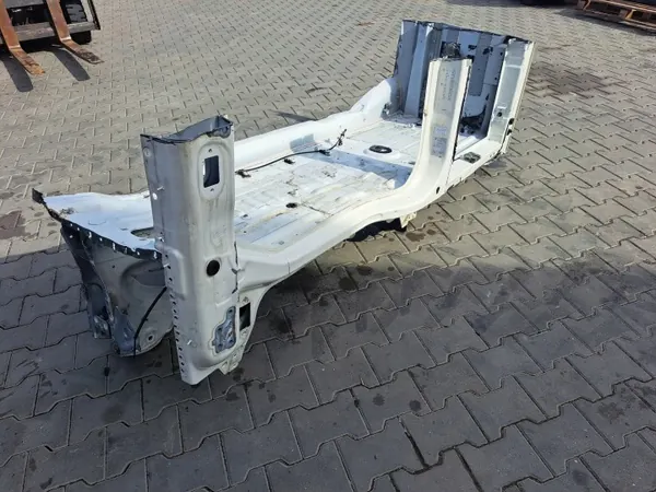 OEM POSZYCIE LEWE PODŁUŻNICA Volvo FH4 FH5 Kwart image 4