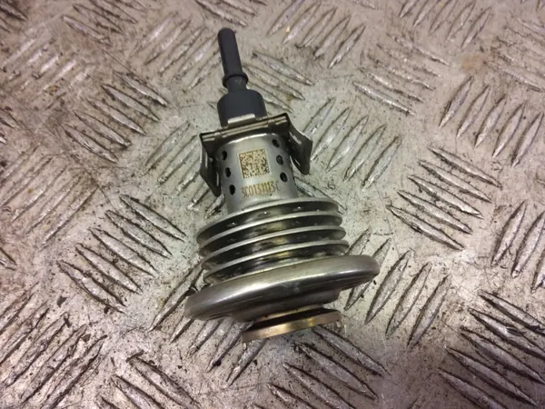 AdBlue-injector OEM 3C0131113C voor Audi Q5 2011 image 3