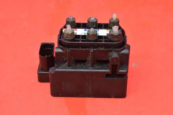 Distributeur de suspension AIRMATIC Mercedes R-Class W251 05-10 A2513200058 image 5