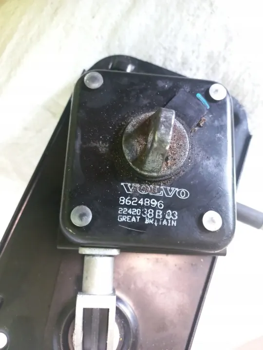 Treuil Roue de Secours Volvo XC90 OEM 8624896 image 4