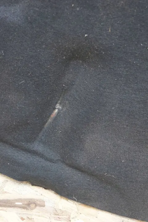 VW Jetta V Motorhaubenisolierung 1K0863831C image 6